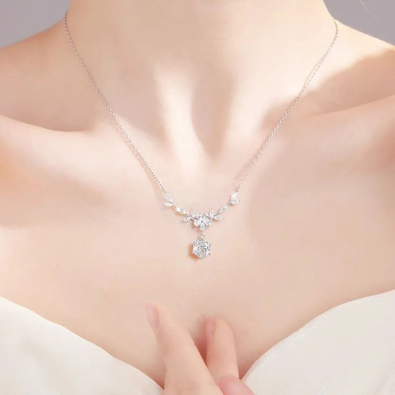 Colar em Prata 925 com Pingente de Moissanite 1CT