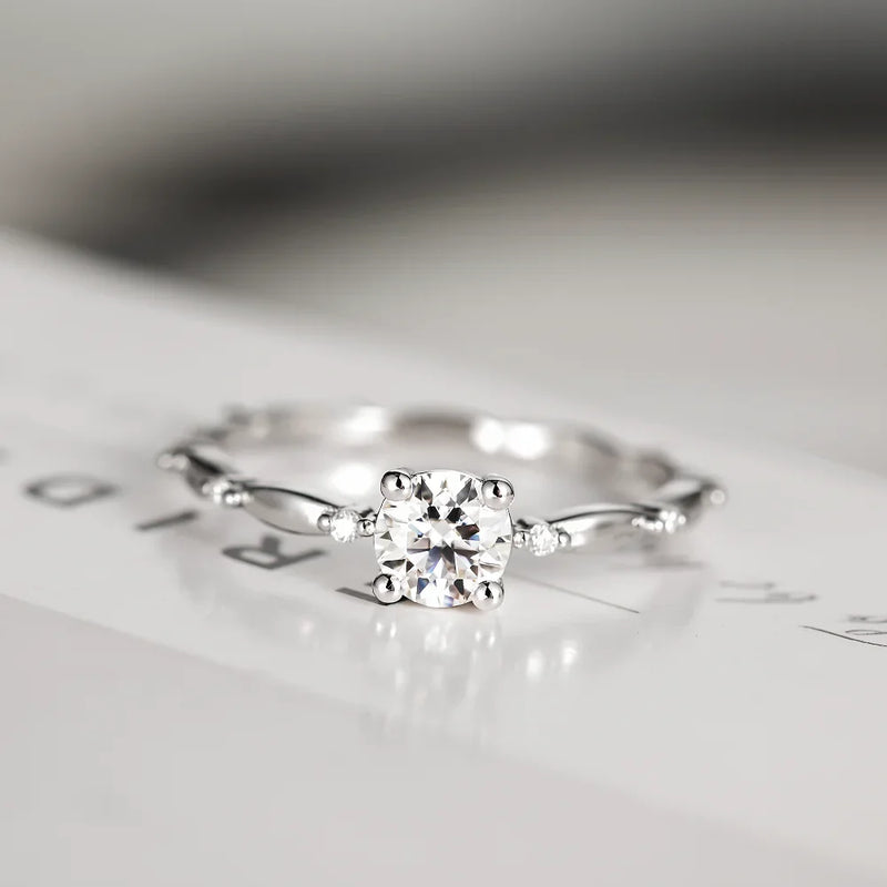 Anel Trumium com Moissanita de 0.5CT – Prata 925