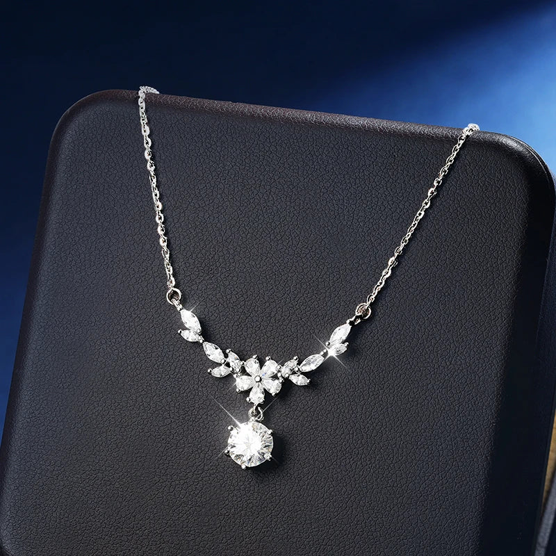 Colar em Prata 925 com Pingente de Moissanite 1CT